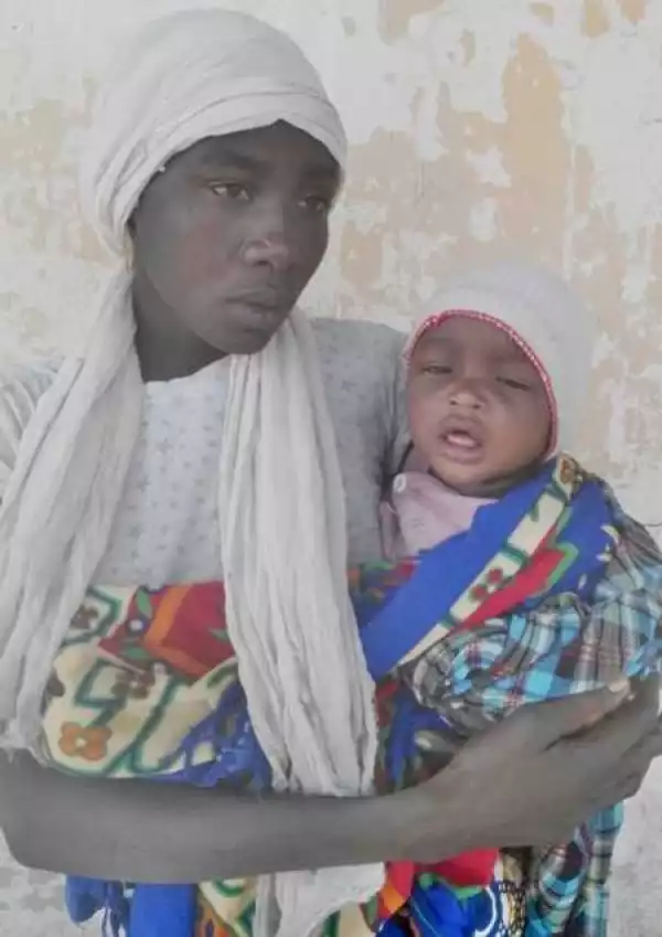 See Photo of the New Chibok Girl and Her Baby Rescued by Troops Near Sambisa Forest